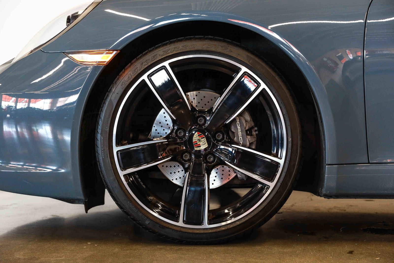 Used 2017 Porsche 911 Carrera image 18