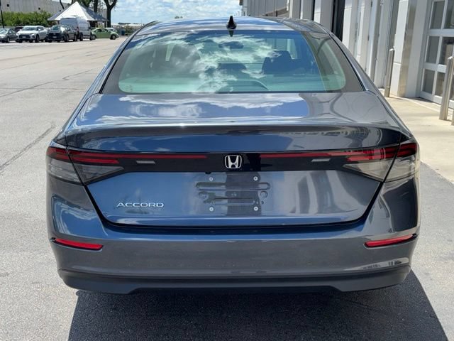 Used 2025 Honda Accord SE image 4
