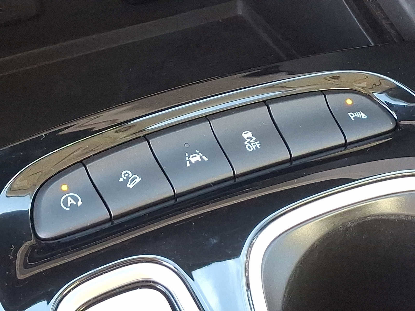 Used 2021 Buick Envision Essence image 24