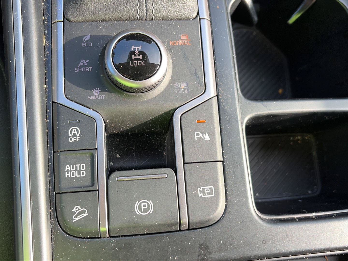 Used 2025 Kia Sorento S AWD/4WD image 13