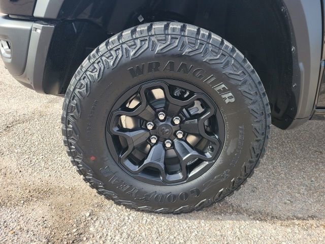 New 2026 RAM 1500 RHO w/ Bed Utility Group image 32