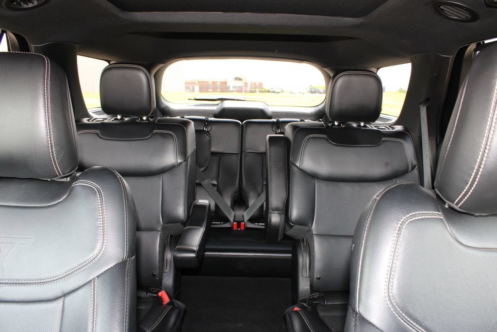Used 2020 Ford Explorer ST w/ ST Street Pack AWD/4WD image 18