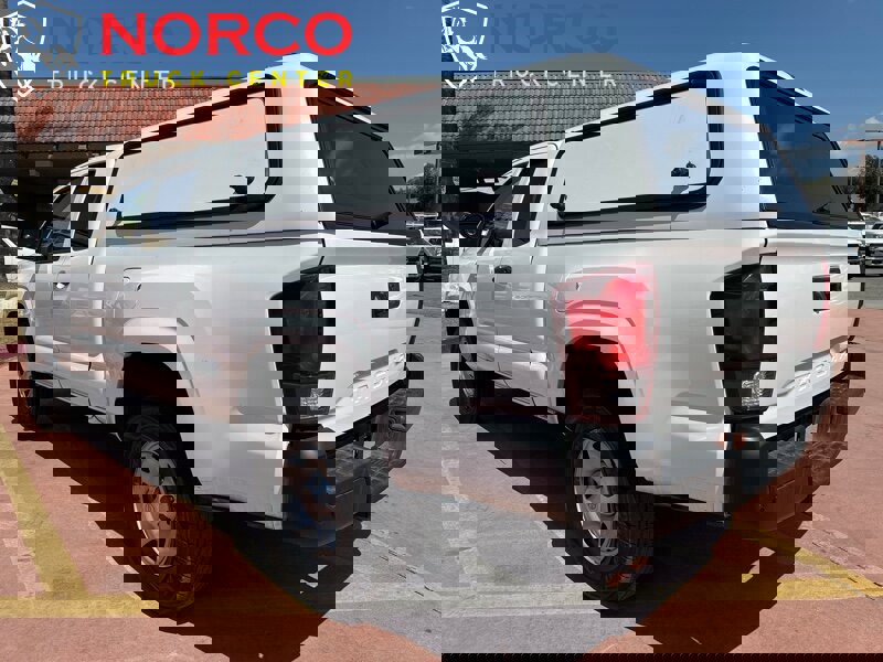 Used 2020 Toyota Tacoma SR image 7