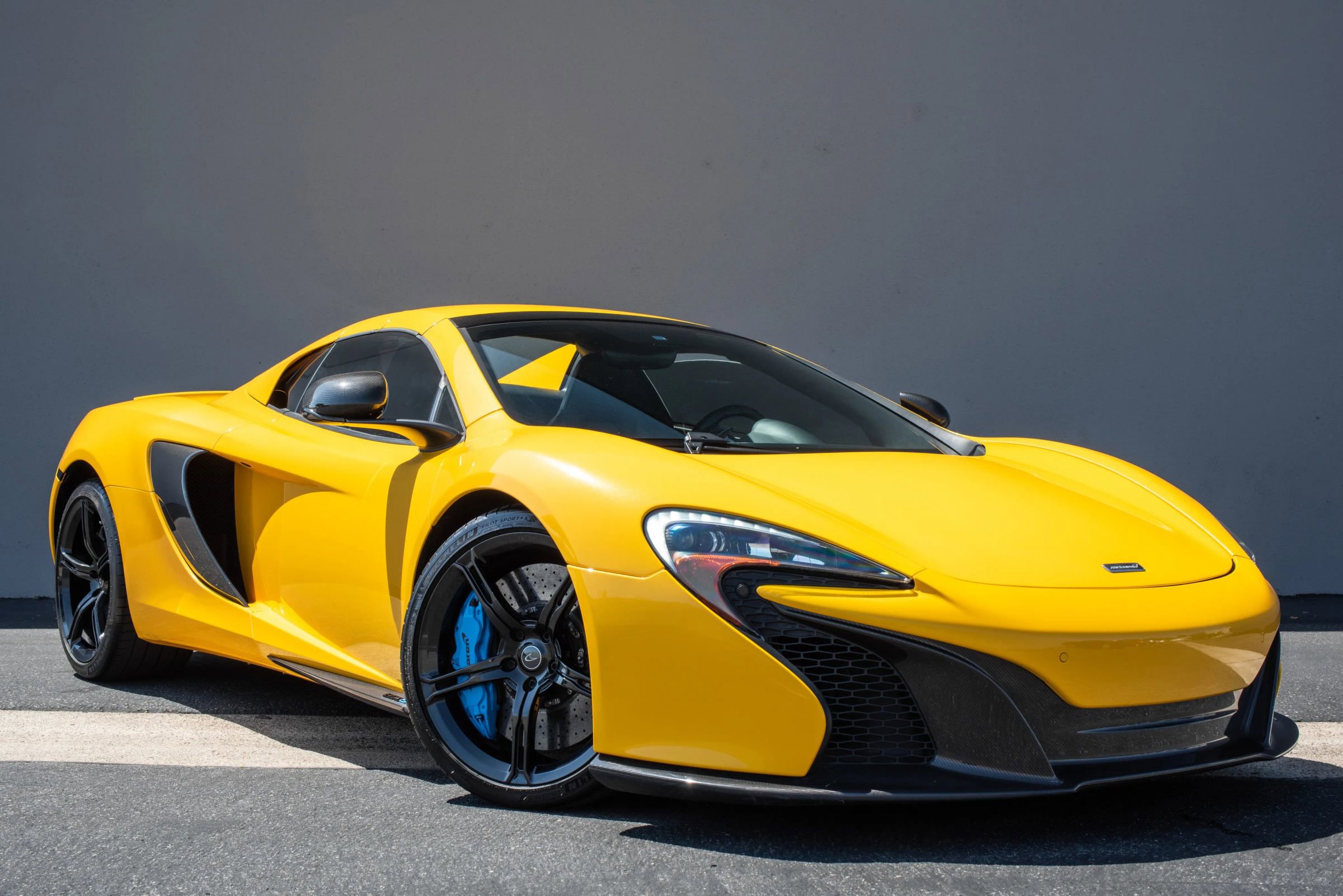 Used 2015 McLaren 650S Spider image 6