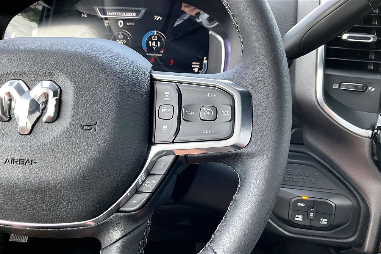 New 2026 RAM 2500 Laramie AWD/4WD image 28