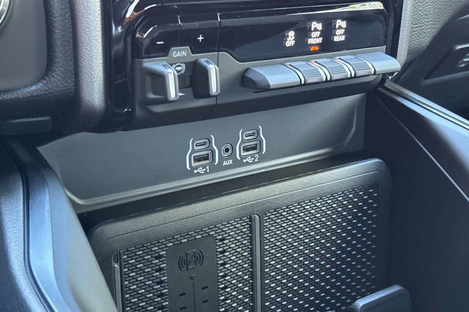 New 2026 RAM 1500 Big Horn AWD/4WD image 19