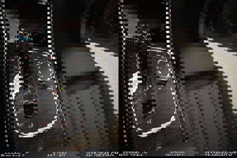 Used 2020 BMW 330i Sedan w/ Convenience Package image 35