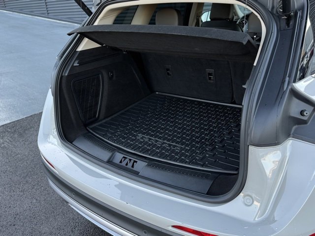 Used 2023 Lincoln Corsair Reserve w/ Equipment Group 201A image 31