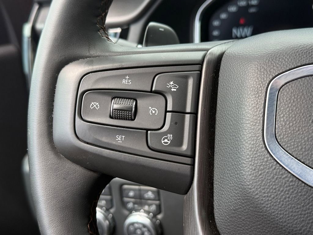 Used 2024 GMC Sierra 1500 AT4 w/ Technology Package AWD/4WD image 25