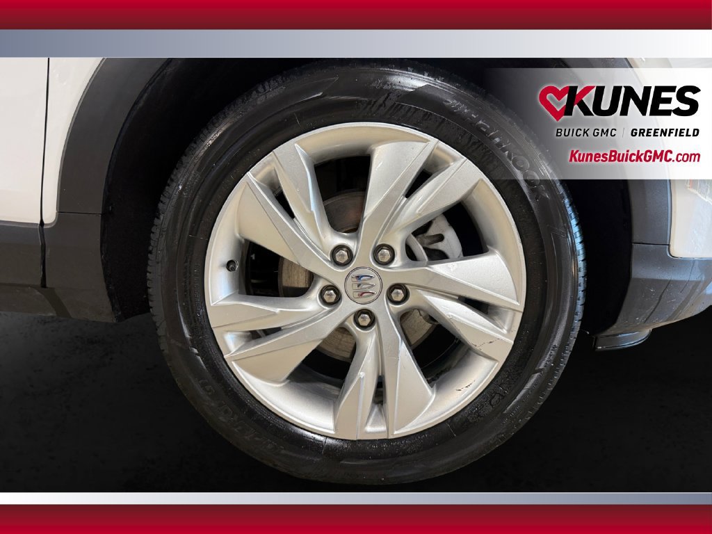 Used 2025 Buick Encore GX Preferred AWD/4WD image 12