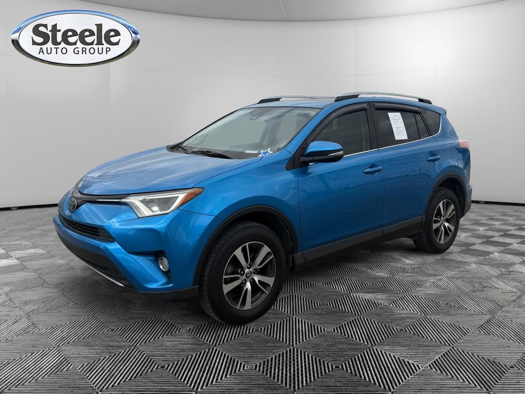 Used 2017 Toyota RAV4 XLE image 1