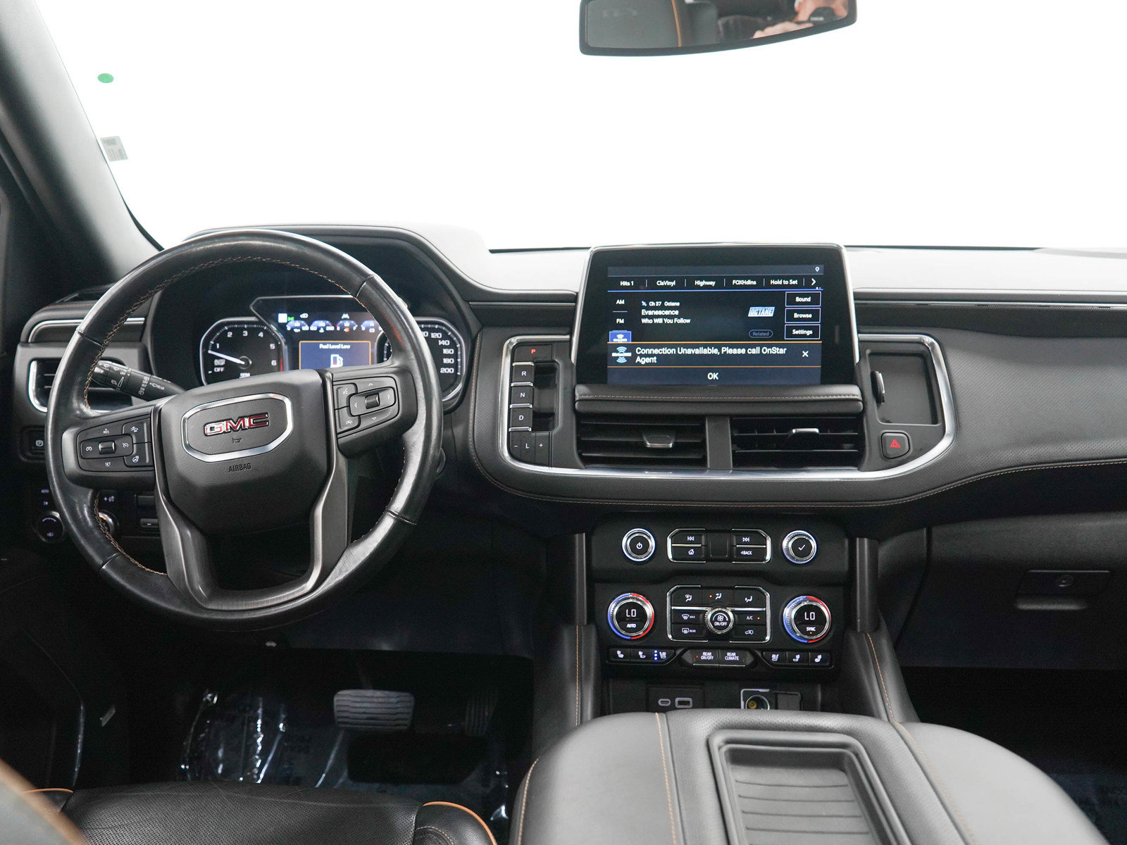 Used 2021 GMC Yukon AT4 w/ AT4 Premium Plus Package AWD/4WD image 19