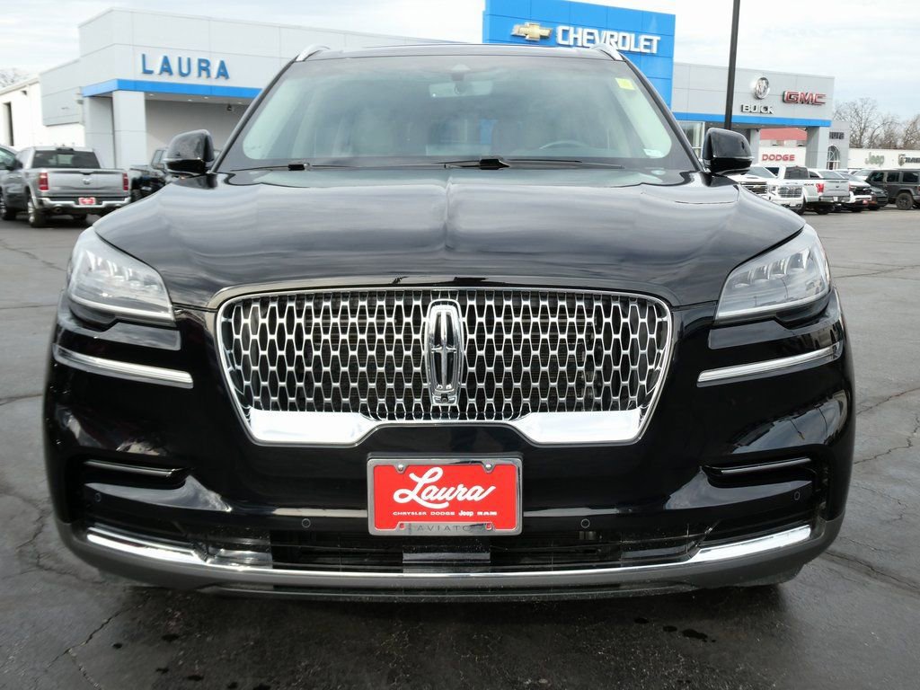 Used 2024 Lincoln Aviator Reserve w/ Equipment Group 201A AWD/4WD image 9
