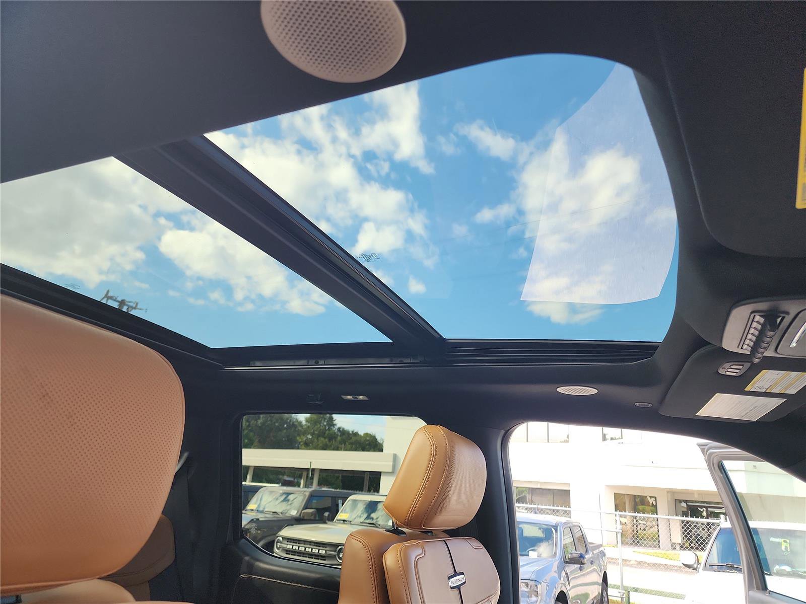 Used 2023 Ford F250 Platinum w/ Tremor Off-Road Package image 34