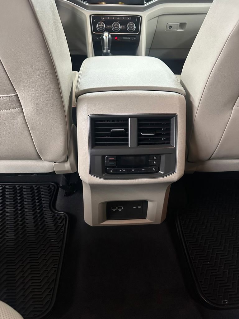 Used 2019 Volkswagen Atlas SEL Premium image 26