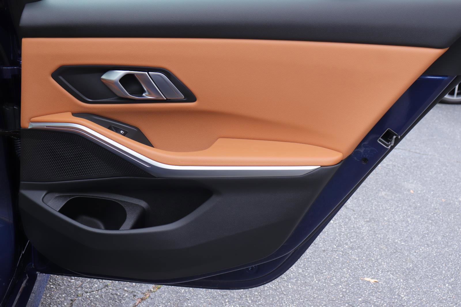 Used 2023 BMW 330i Sedan w/ Driving Assistance Package image 17