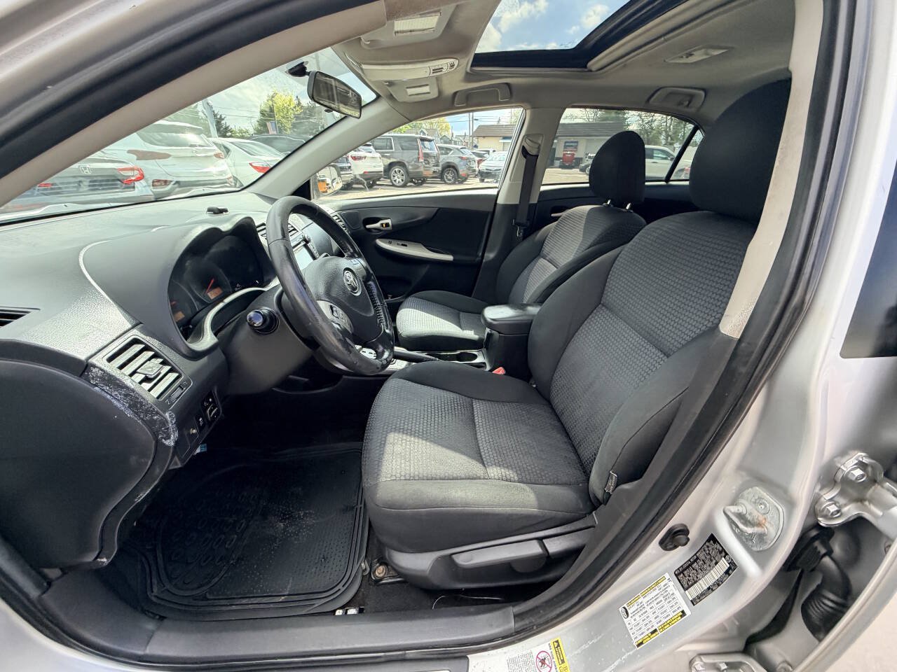 Used 2009 Toyota Corolla XRS FWD image 32