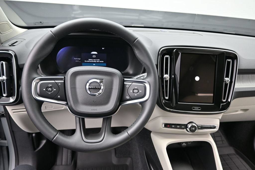 New 2026 Volvo XC40 B5 Plus w/ Protection Package Premier AWD/4WD image 11