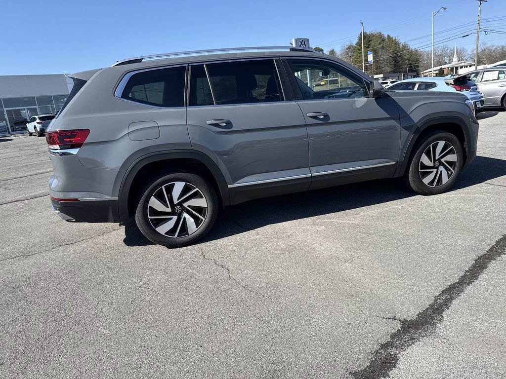 Certified 2025 Volkswagen Atlas SEL image 4