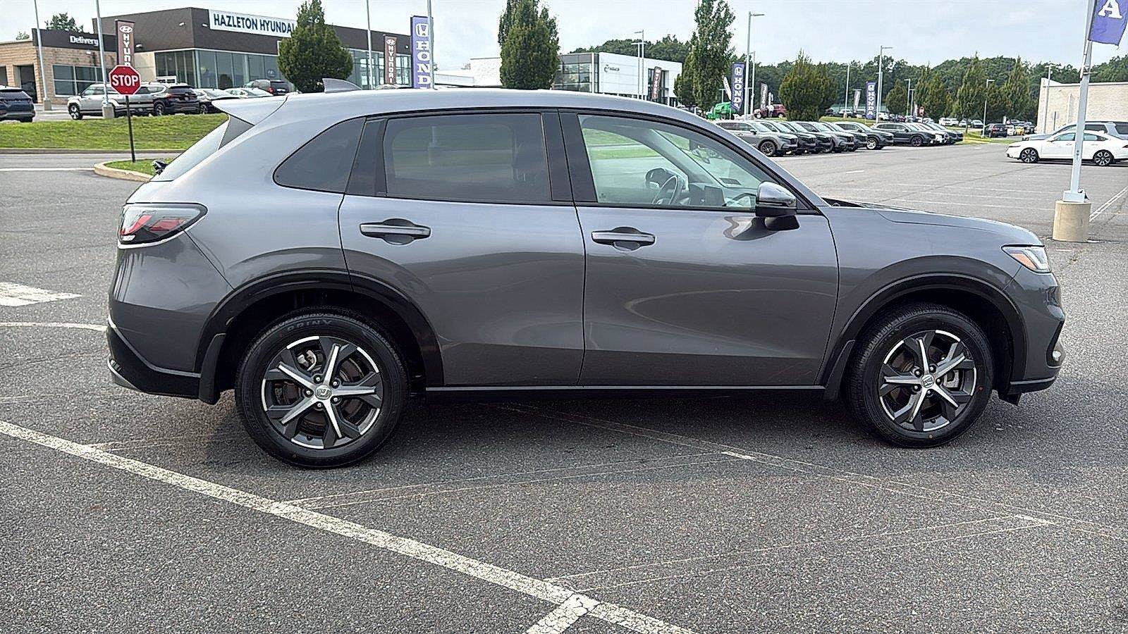 Used 2024 Honda HR-V EX-L image 4