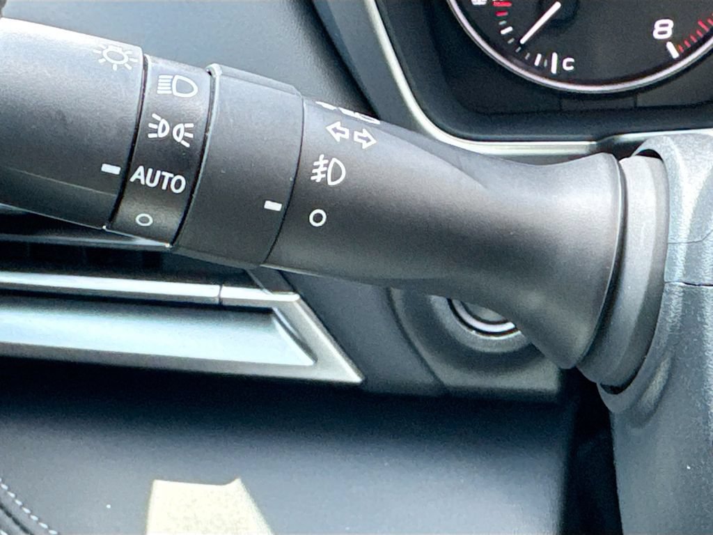 Certified 2025 Subaru Outback Limited AWD/4WD image 12