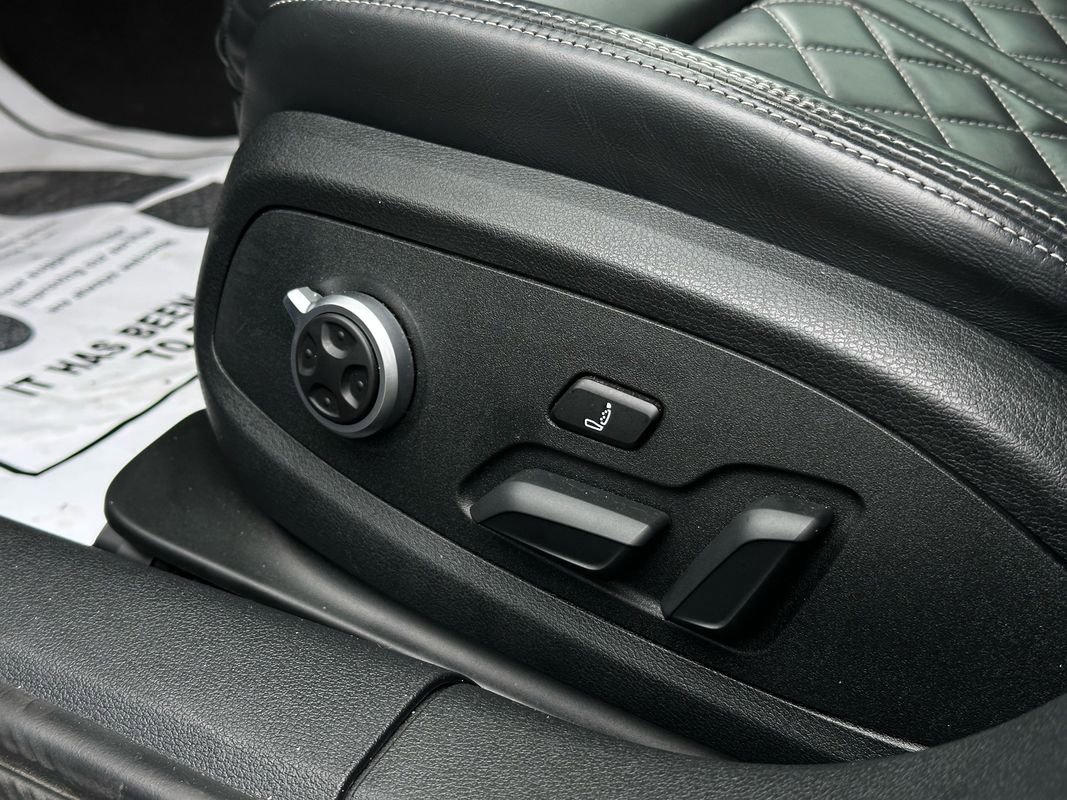 Used 2020 Audi S4 Prestige w/ Prestige Package image 15