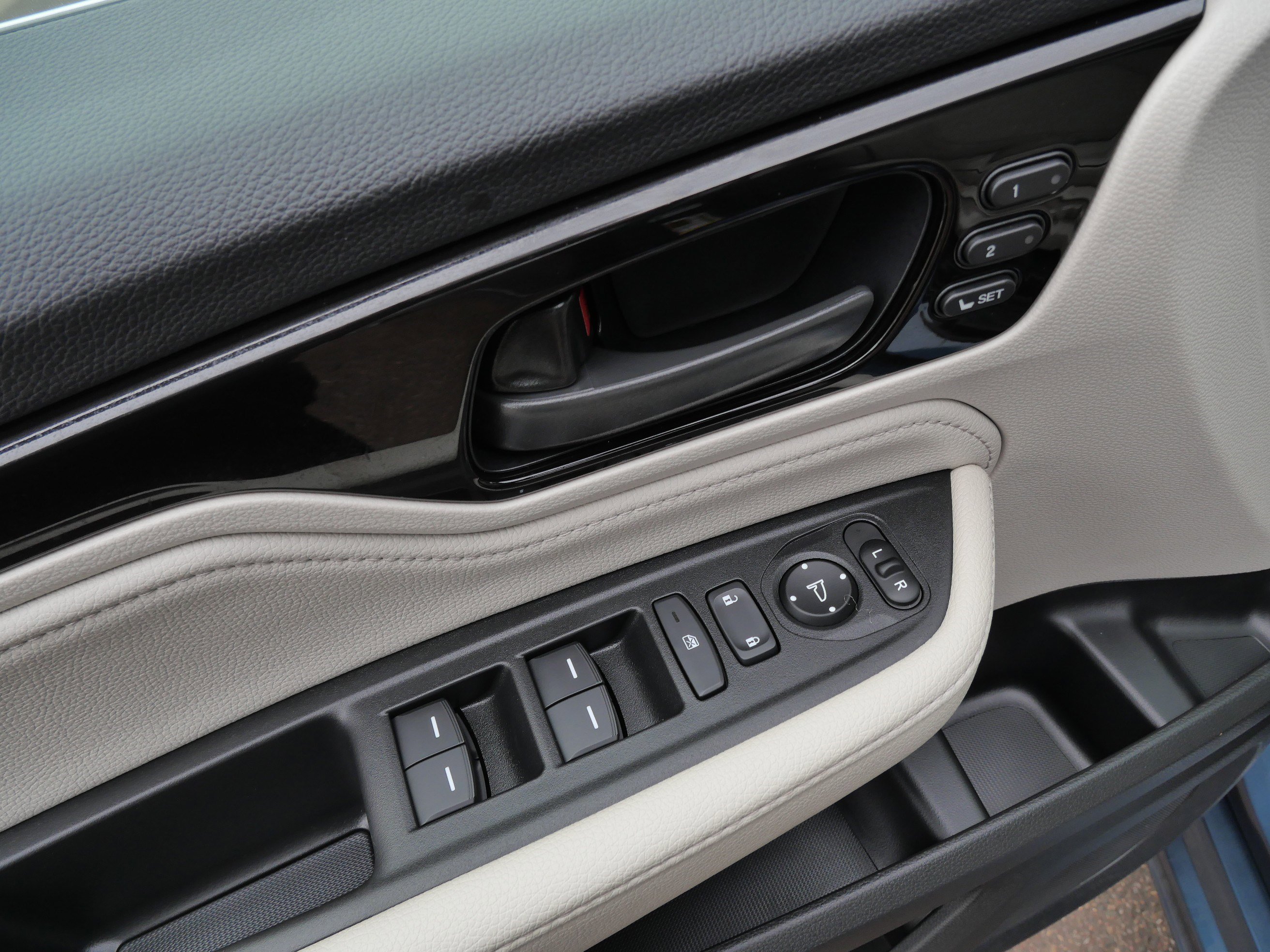 Used 2026 Honda Odyssey Touring image 19