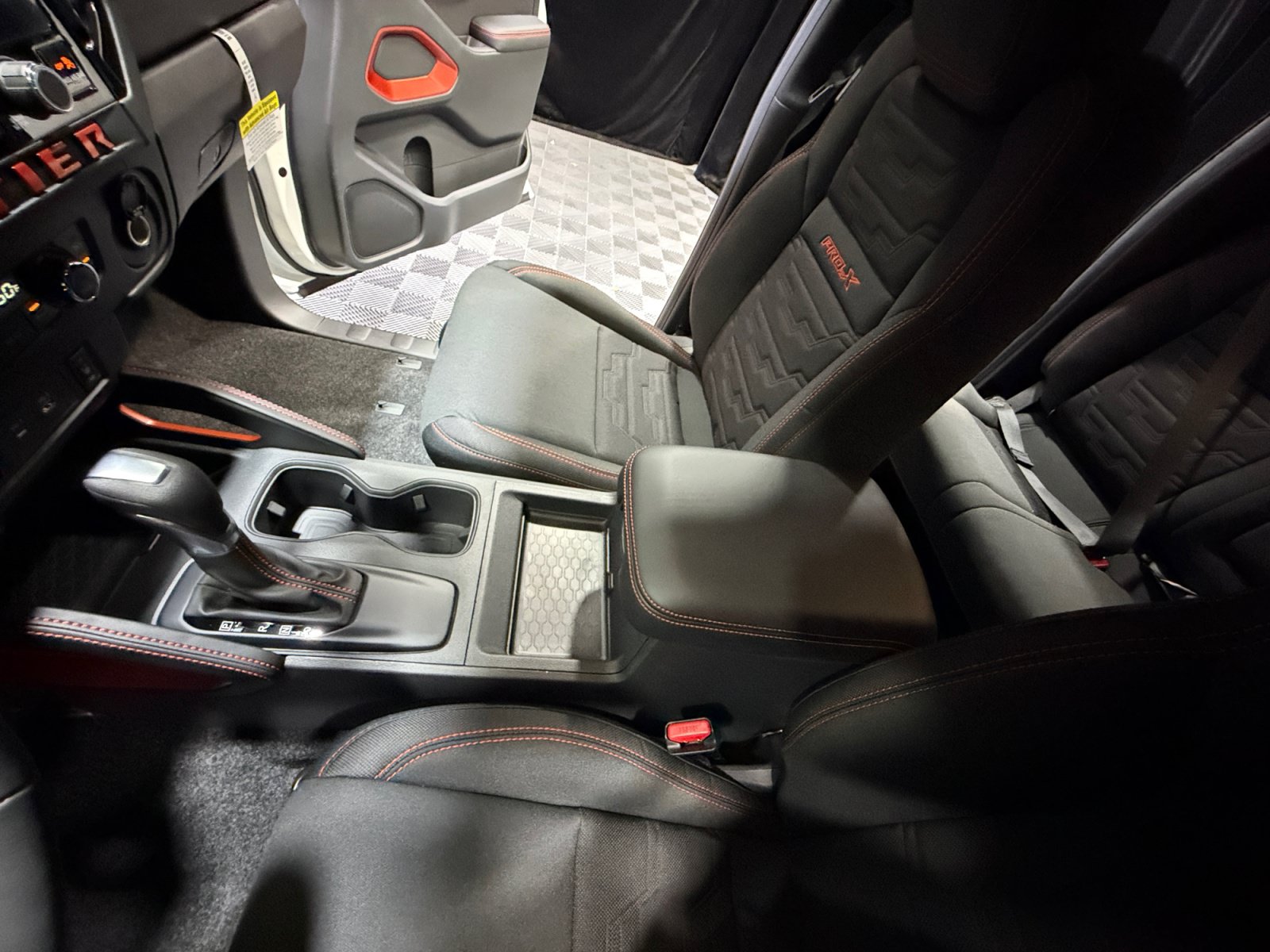 New 2026 Nissan Frontier Pro-X w/ Tow Package RWD image 15