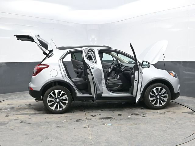 Used 2022 Buick Encore Preferred image 47