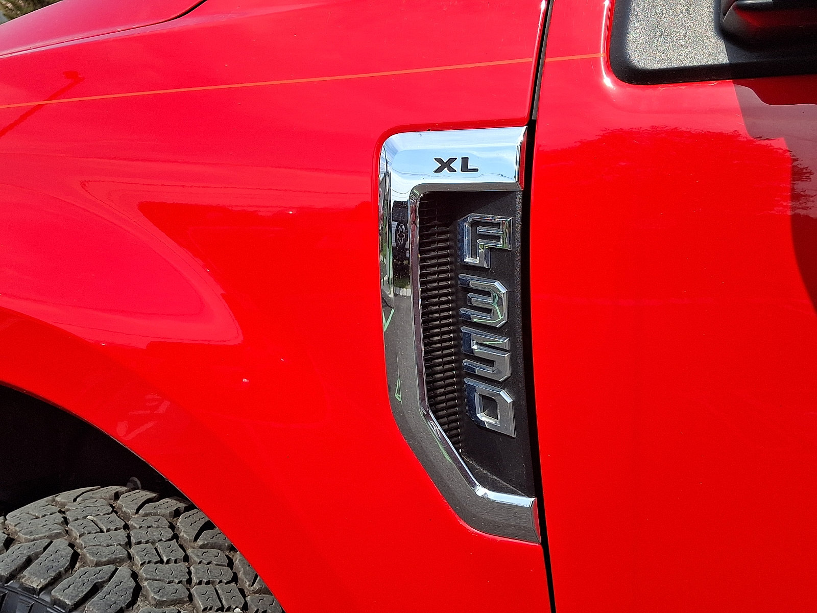 Used 2021 Ford F350 XL w/ Power Equipment Group AWD/4WD image 31