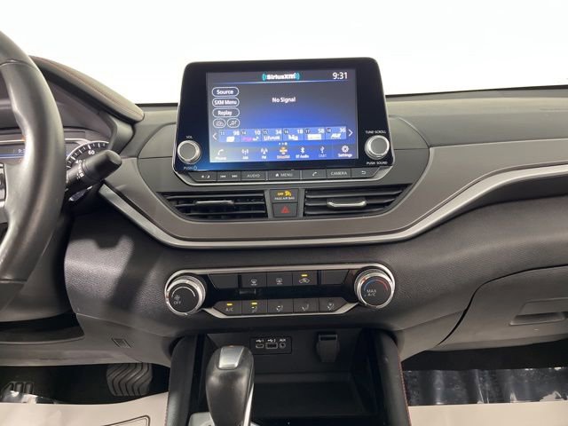 Used 2025 Nissan Altima 2.5 SR image 25