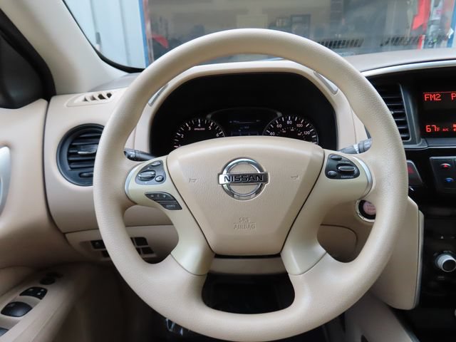 Used 2014 Nissan Pathfinder S FWD image 20