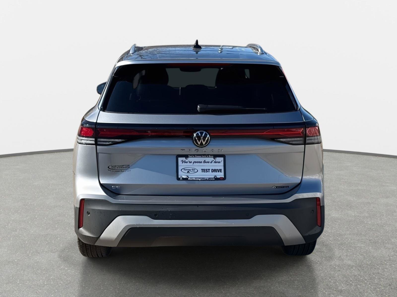 New 2026 Volkswagen Tiguan SE image 6