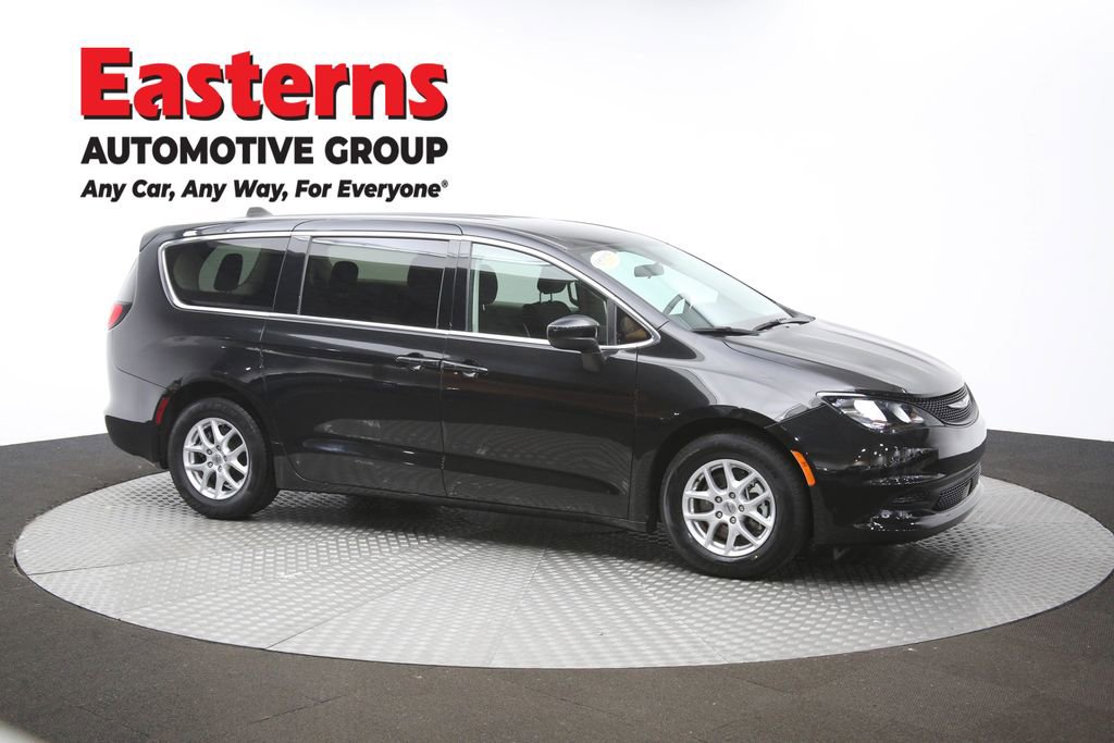 Used 2022 Chrysler Voyager LX FWD image 49