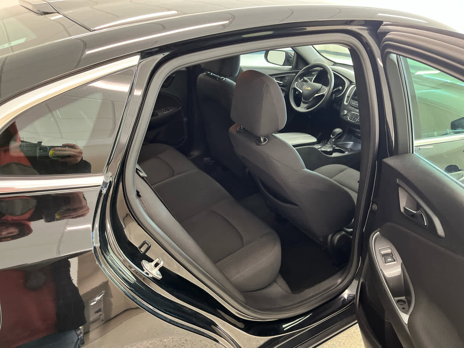 Used 2024 Chevrolet Malibu LT FWD image 18