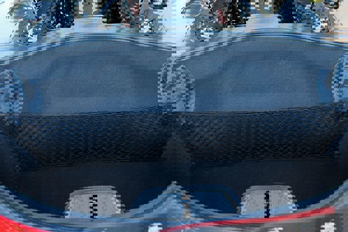 Used 2020 Chevrolet Corvette Stingray Premium Cpe w/ 3LT Preferred Equipment Group image 47