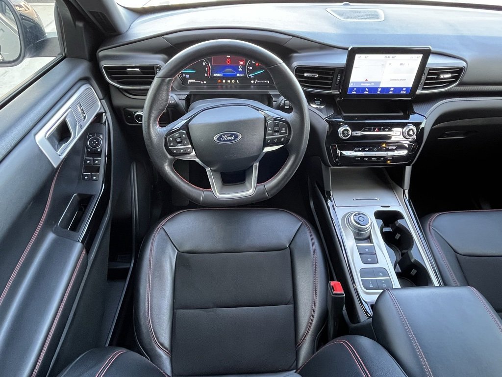 Used 2023 Ford Explorer ST-Line w/ Class IV Trailer Tow Package image 8