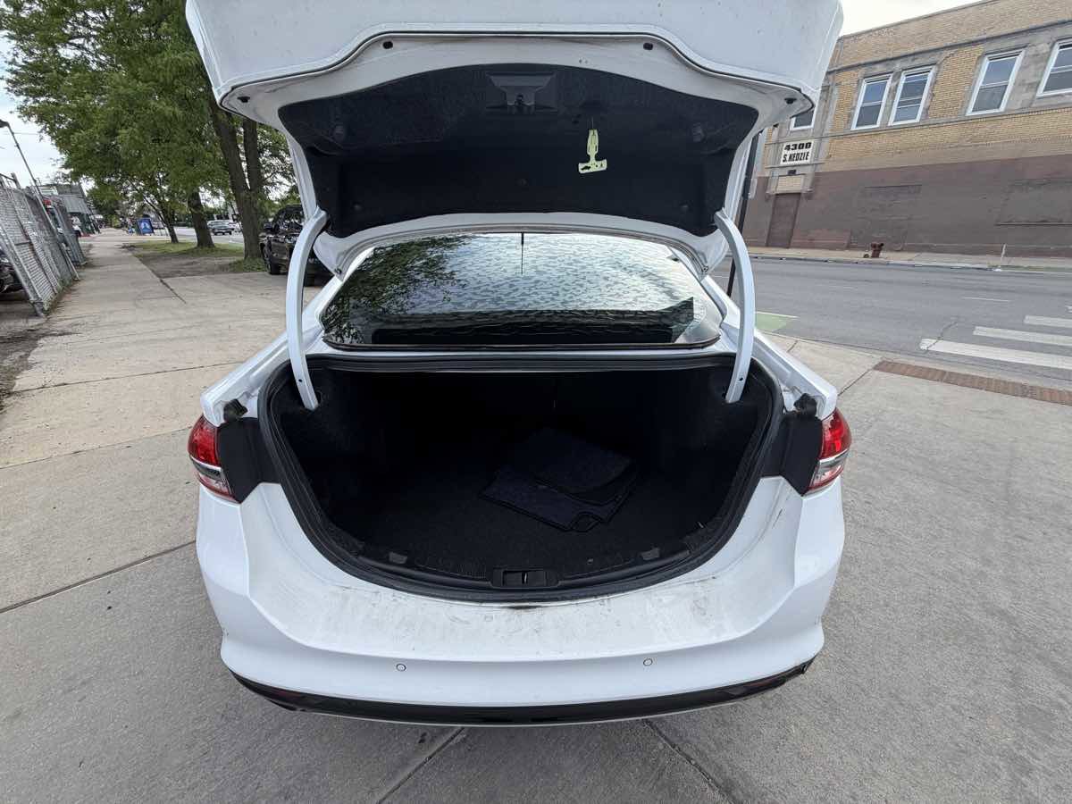 Used 2018 Ford Fusion Titanium AWD/4WD image 21