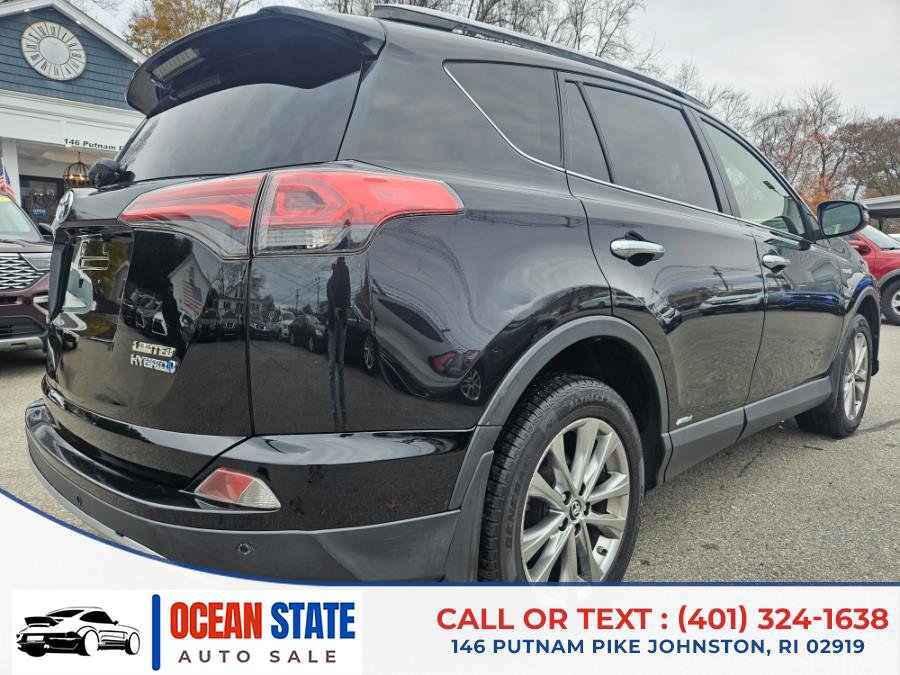 Used 2018 Toyota RAV4 Limited w/ Carpet Mat Package image 5