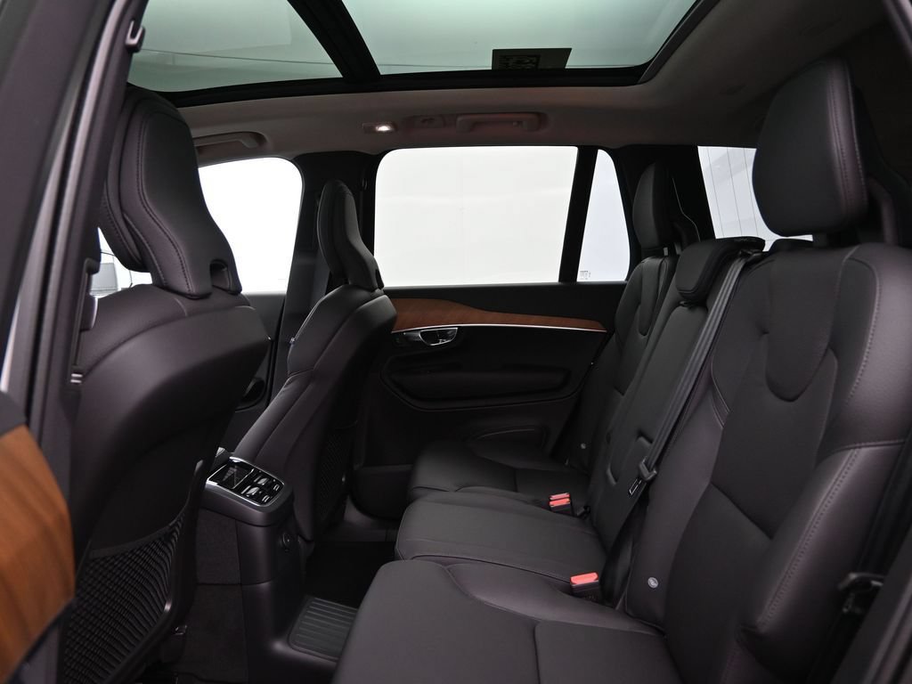 New 2025 Volvo XC90 T8 Core w/ Protection Package Premier AWD/4WD image 25