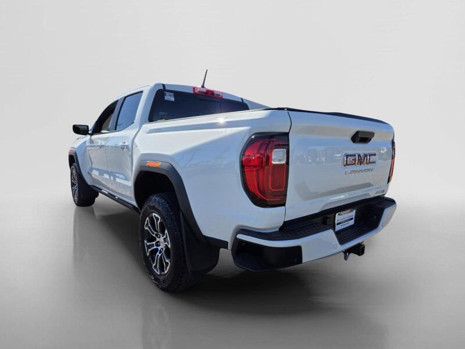Used 2024 GMC Canyon AT4 w/ Canyon Safety Plus Package AWD/4WD image 3