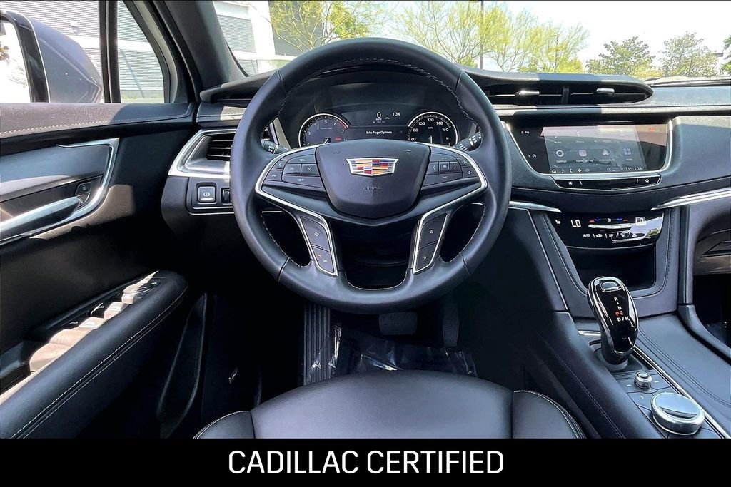 Used 2024 Cadillac XT5 Luxury w/ LPO, Floor Liner Package AWD/4WD image 7