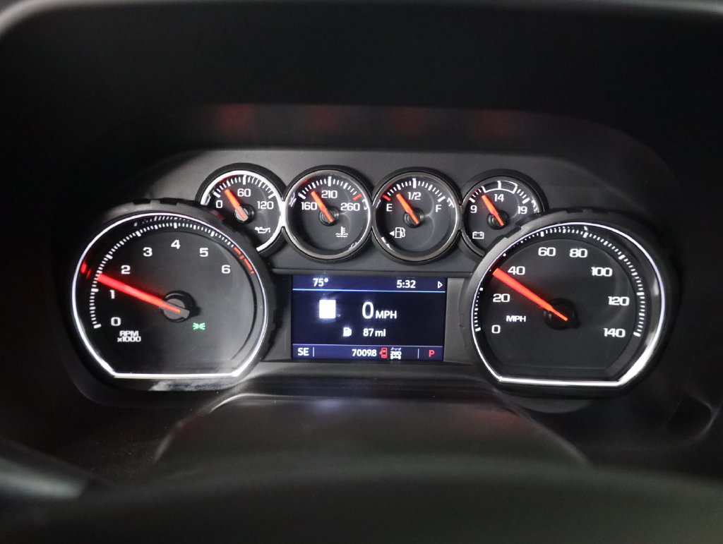 Used 2021 Chevrolet Tahoe RST w/ Luxury Package AWD/4WD image 19