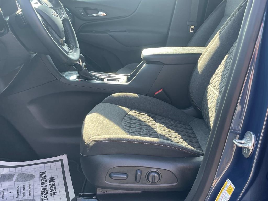 Used 2024 Chevrolet Equinox LT image 18