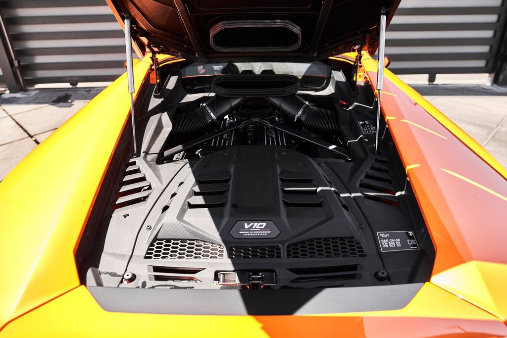Used 2023 Lamborghini Huracan Sterrato image 28