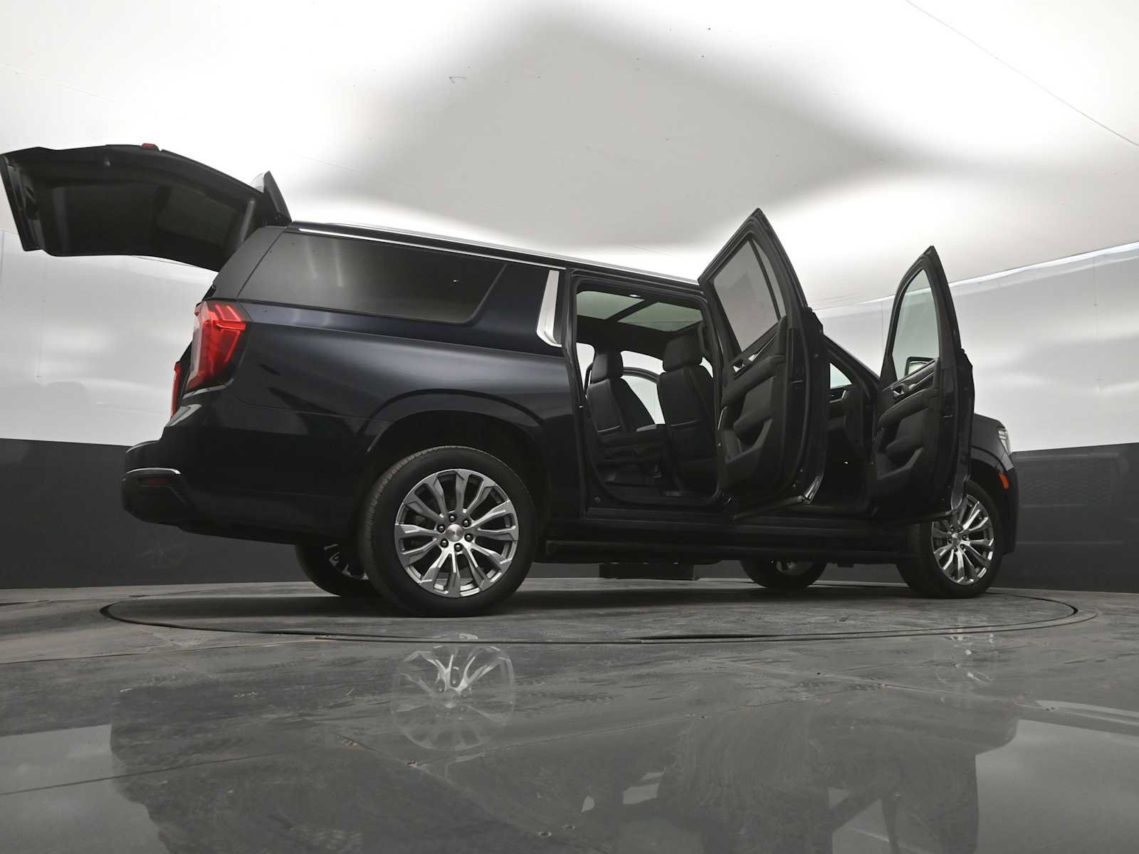 Used 2023 GMC Yukon XL Denali w/ Max Trailering Package AWD/4WD image 49