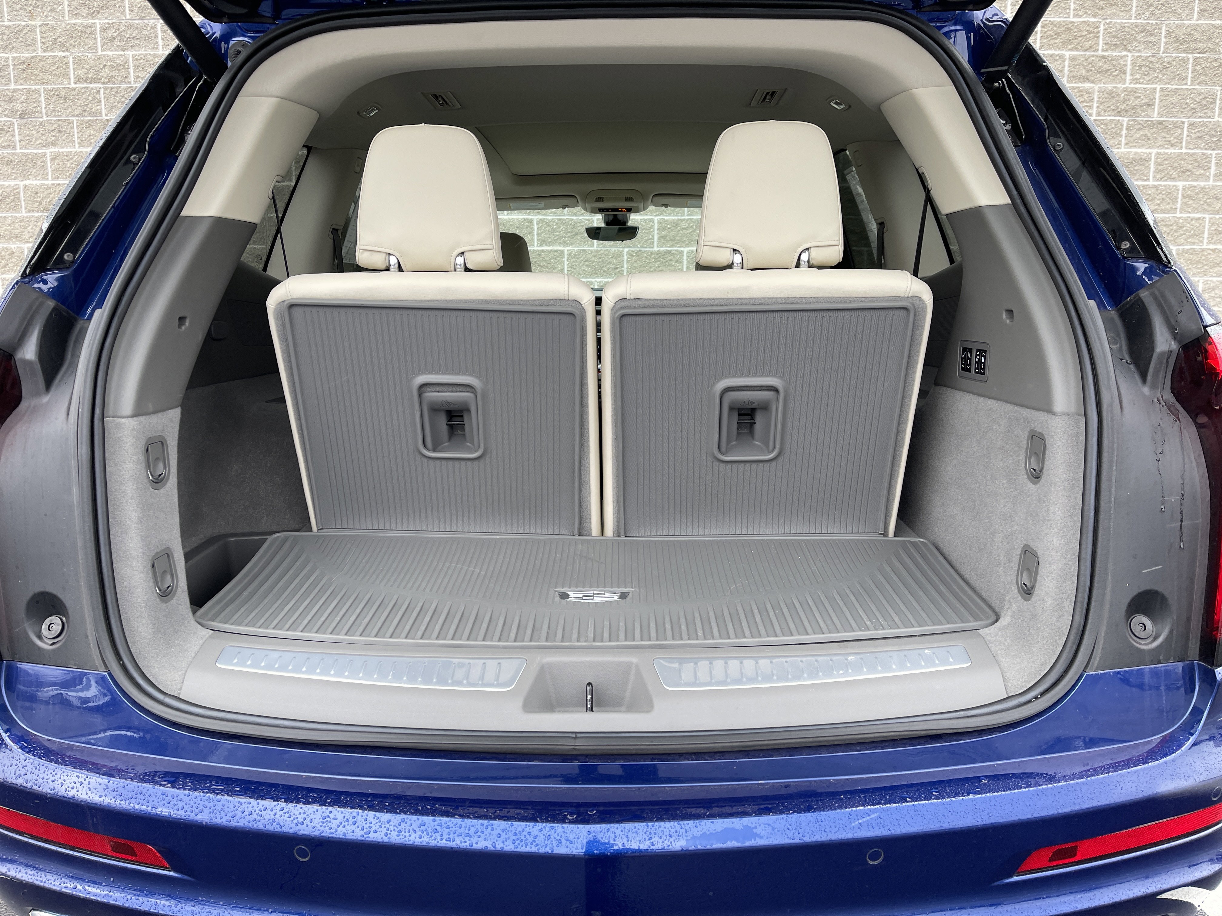 Certified 2023 Cadillac XT6 Premium Luxury w/ Technology Package image 48