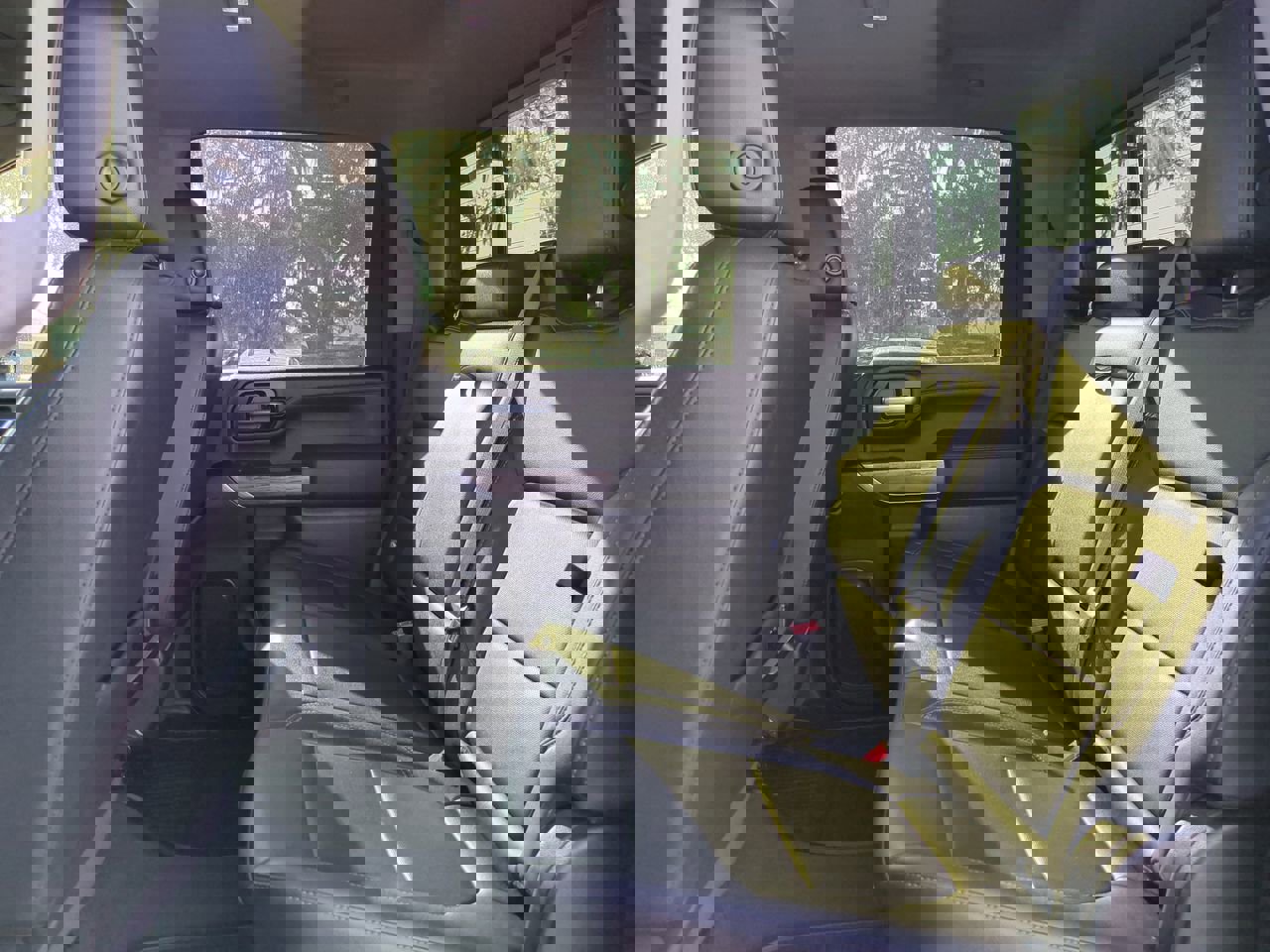 Used 2021 Chevrolet Silverado 2500 LTZ w/ LTZ Premium Package image 12