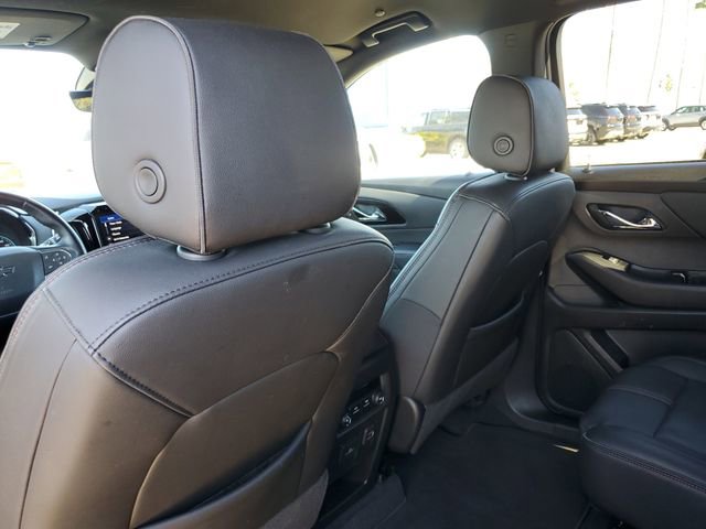 Used 2023 Chevrolet Traverse RS image 12