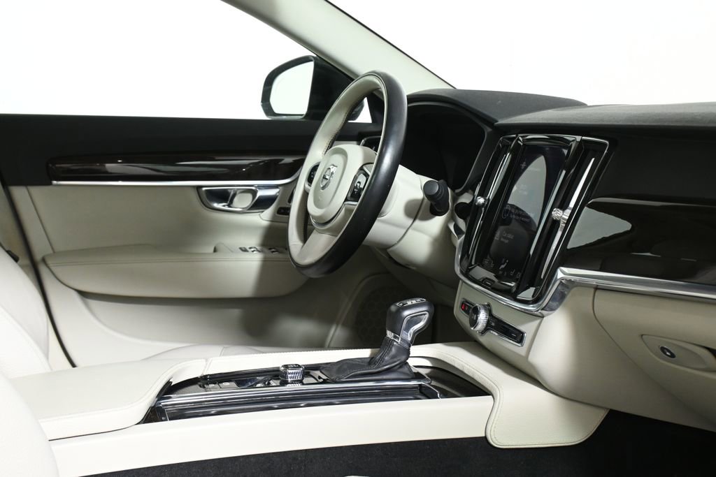 Used 2018 Volvo S90 T5 Momentum w/ Convenience Package image 33